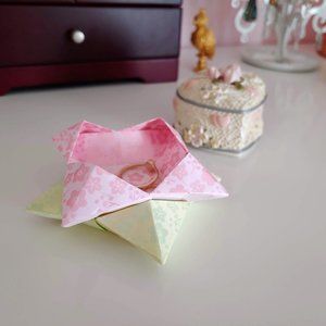 Valentine's Day Gift Idea: Decorative Jewelry Holder | Stackable Paper Dish